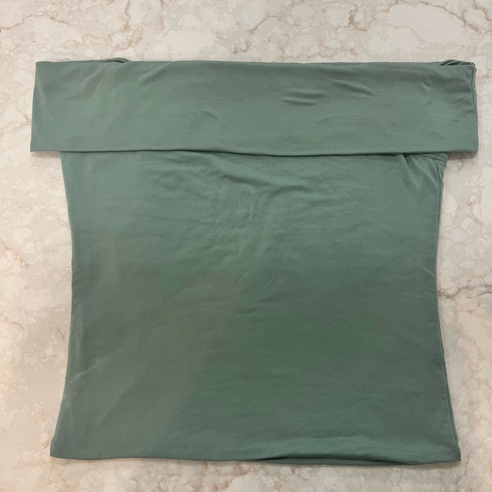 Antistar Chic Green Off the Shoulder Blouse